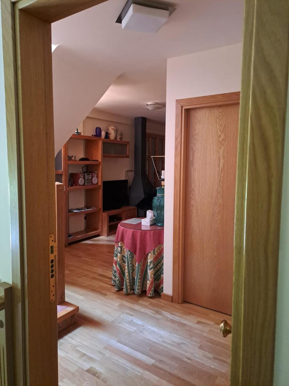Duplex De Muntanya En Zona Verda A Escalo Exterior foto